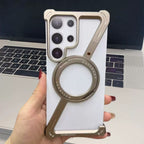 Creative Z-shaped Metal Rotating Stand Magnetic Phone Case